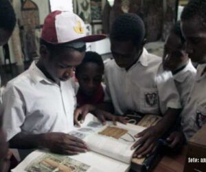 Donasi Perpustakaan di Papua